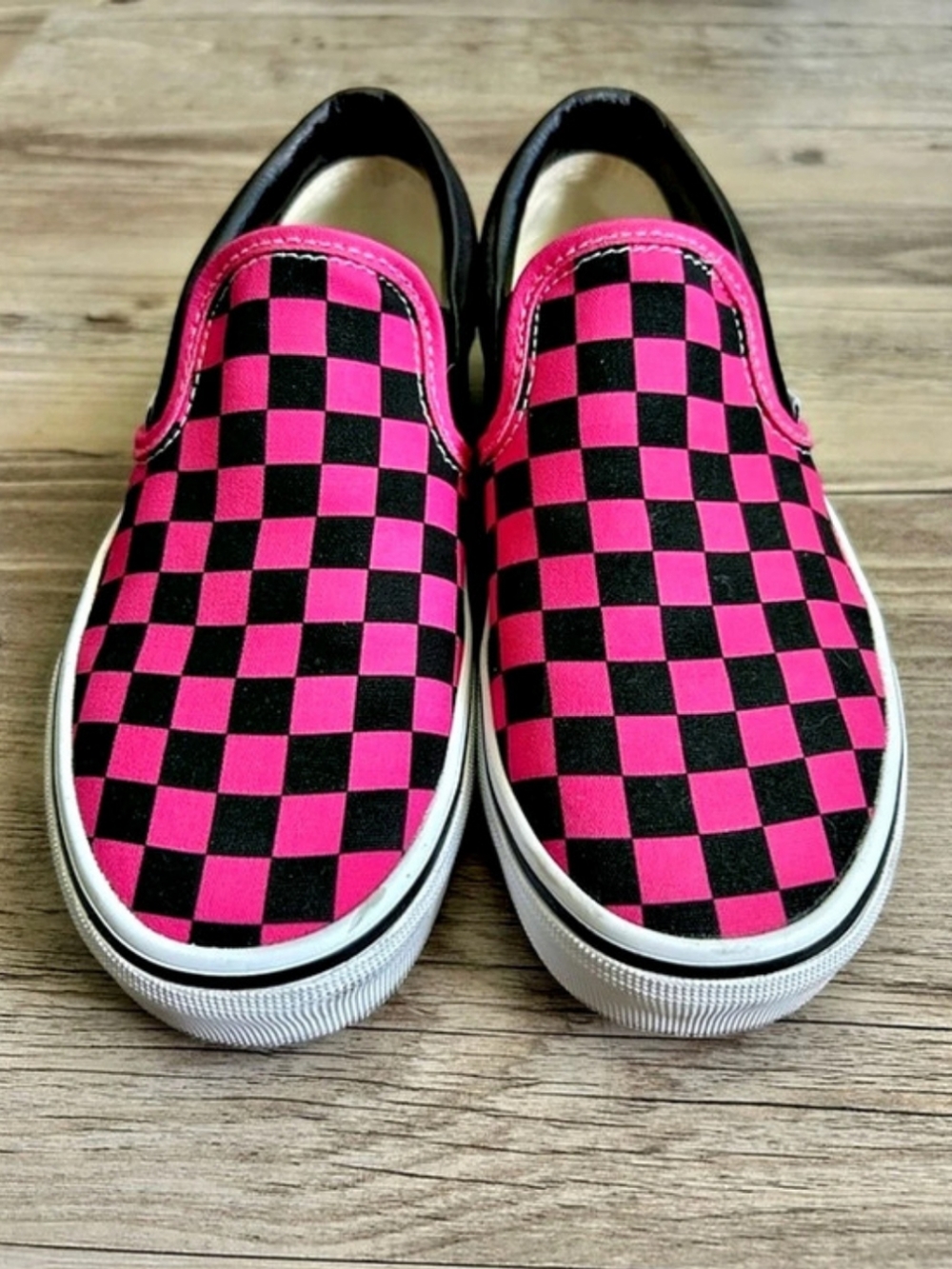 Vans Classic Slip-On Checkerboard Sneakers Pink & Black Size 7